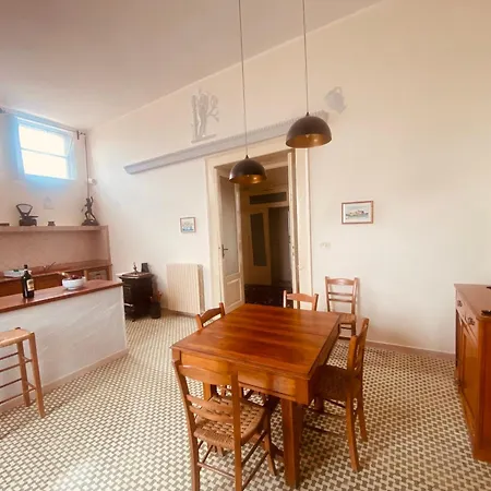 Classic In The Historic Center * Tropea